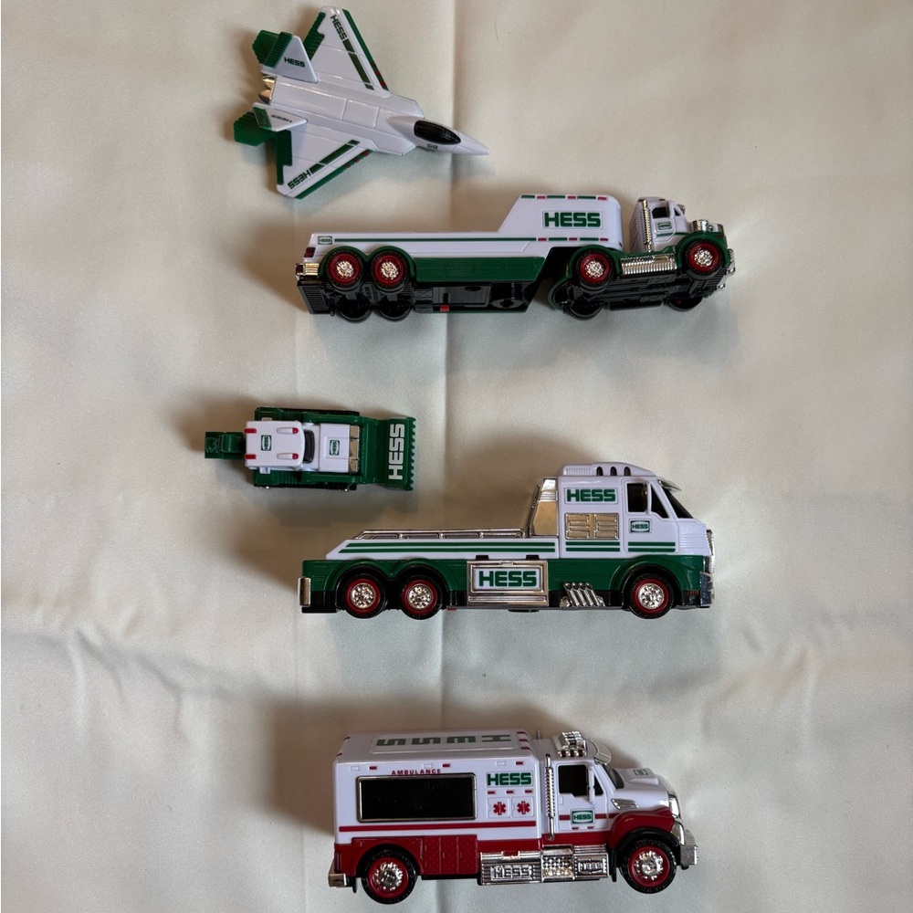 Hess 2024 Mini Collection